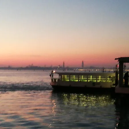 Casa Lido Venezia Center Located With Balconies *