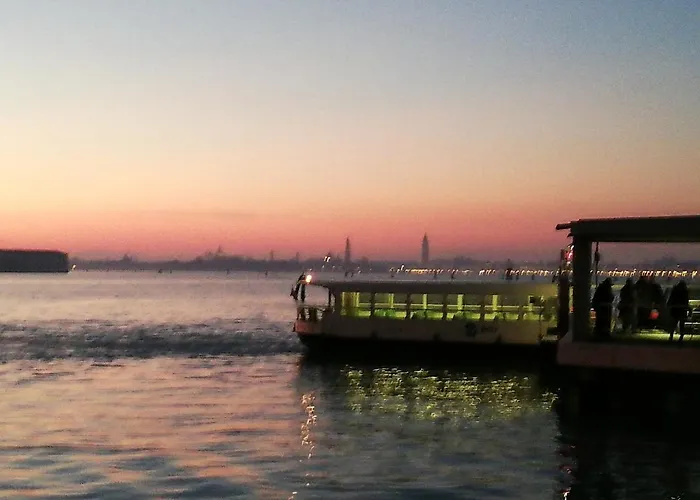 Casa Lido Venezia Center Located With Balconies *